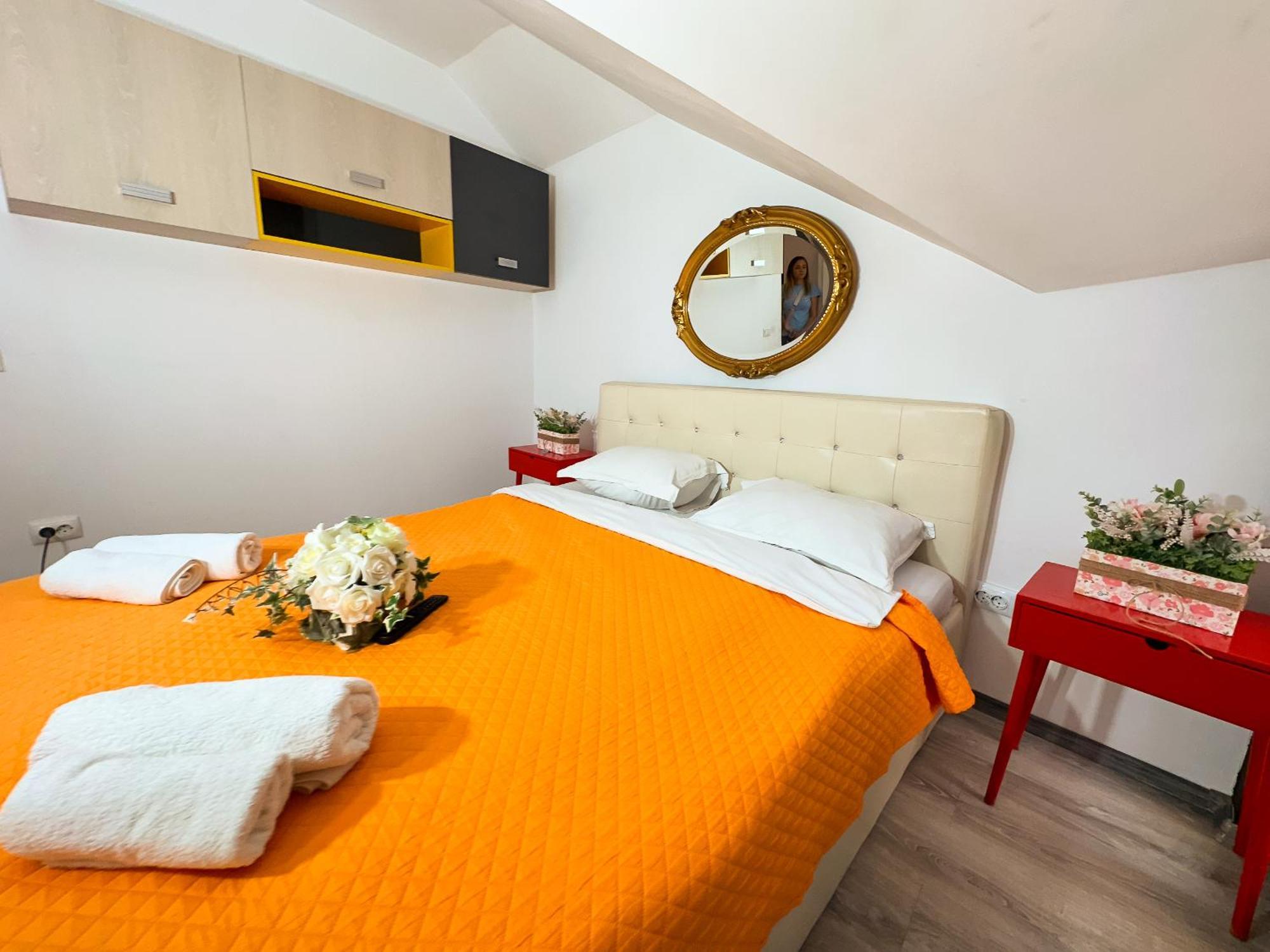 The Vintage - Wonderful Apartment In Best Location Craiova Exterior foto