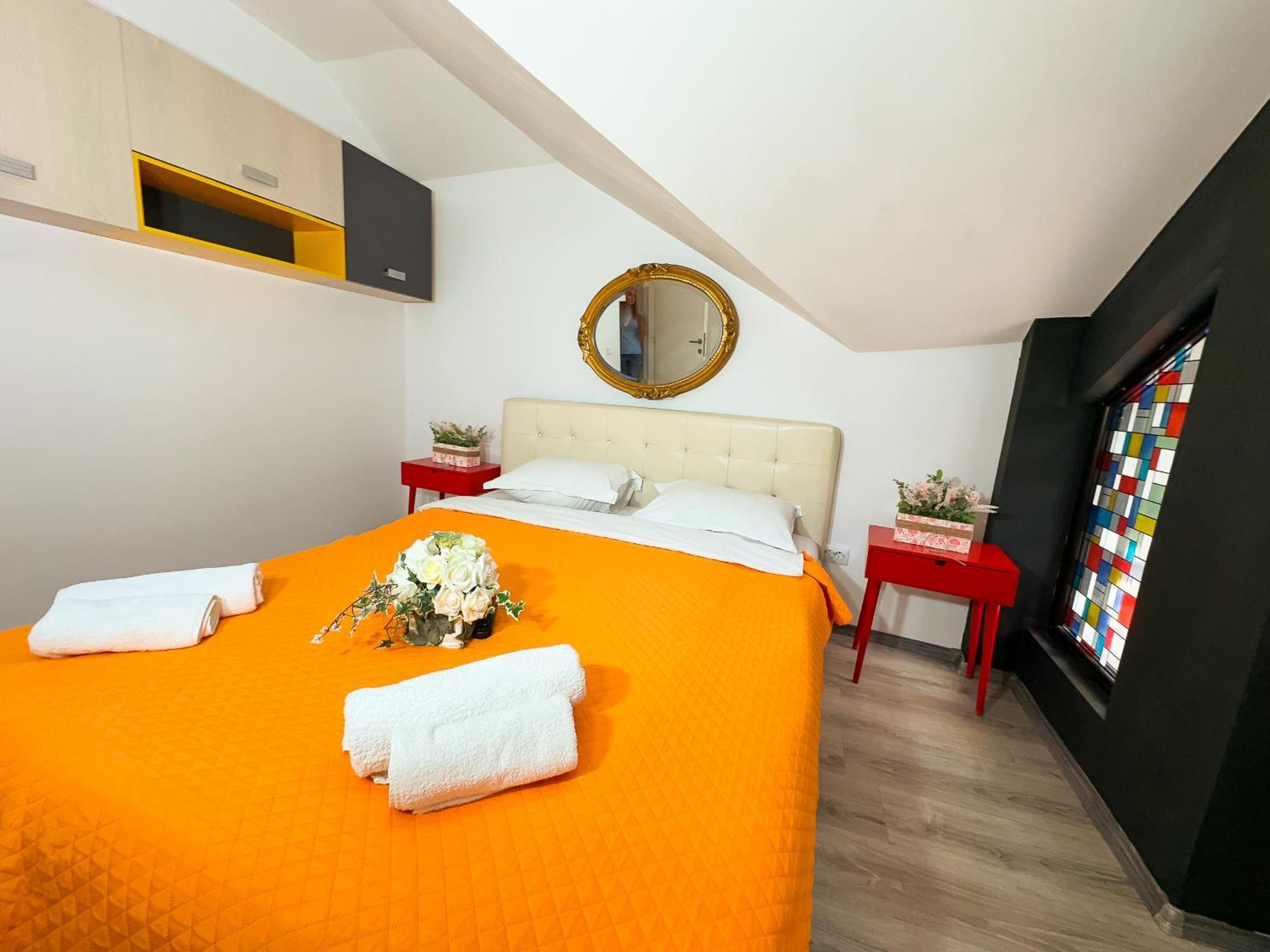 The Vintage - Wonderful Apartment In Best Location Craiova Exterior foto
